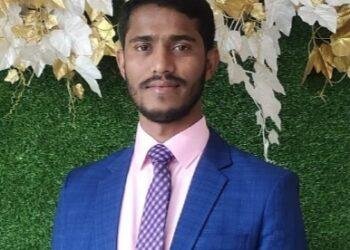 কুমিল্লার রেললাইনে যুবকের গলাকাটা লাশ উদ্ধার